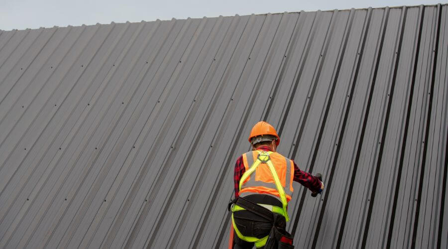Professional gutter cleaning in Star Prairie, WI